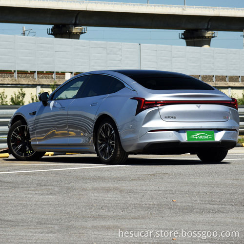 2022 Design della moda Carica rapida EV Neta S 750 Cina Vendita calda Veicolo elettrico ad alta velocità di buona qualità Nuova batteria Sport Auto